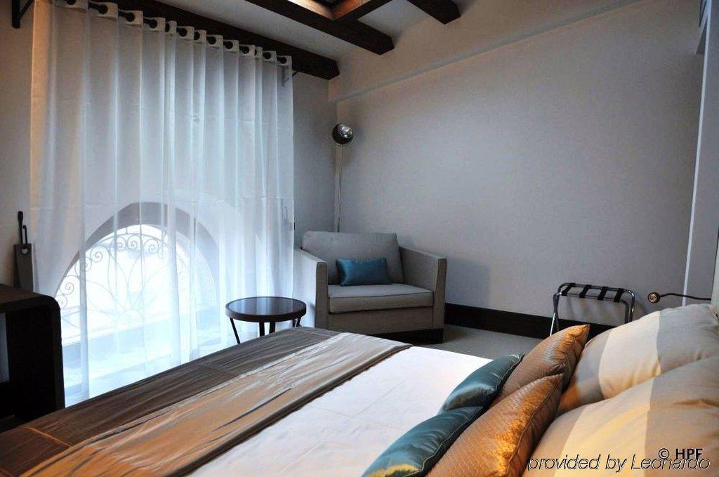Hotel Palazzo Fortunato SantʼAgata di Militello Eksteriør bilde
